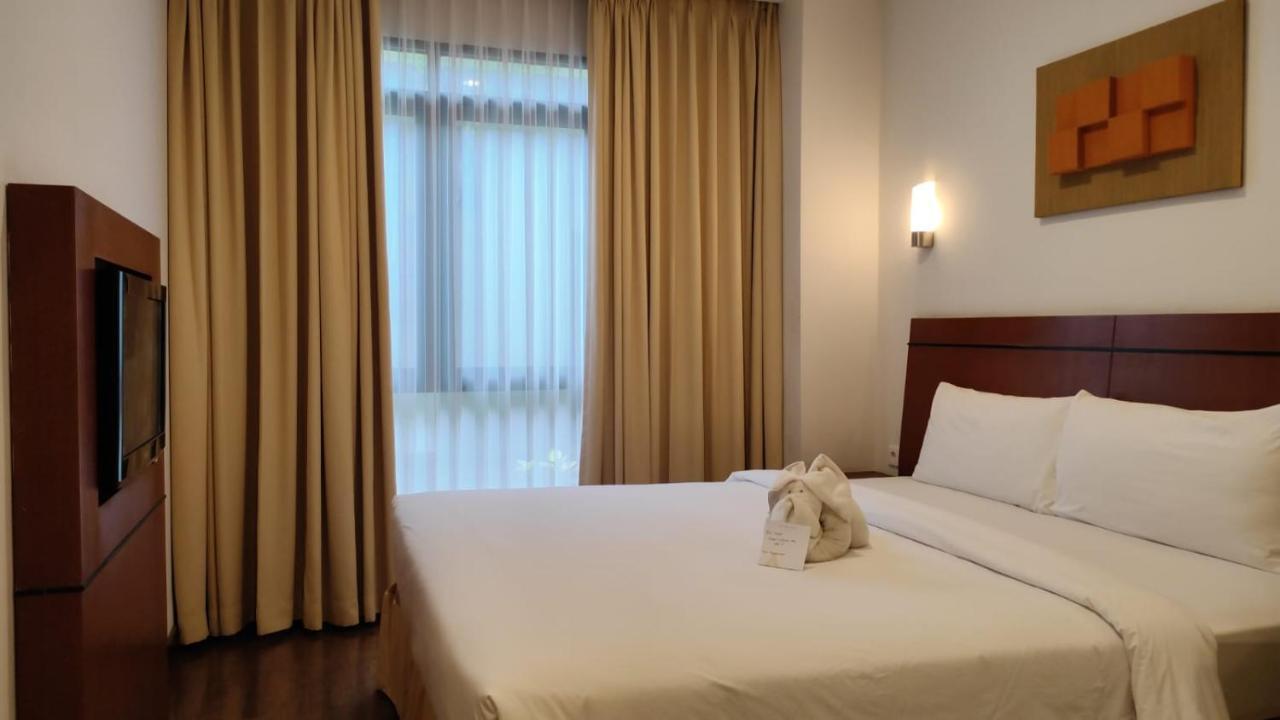 Grand Kuta Hotel&Residence Legian Exterior foto
