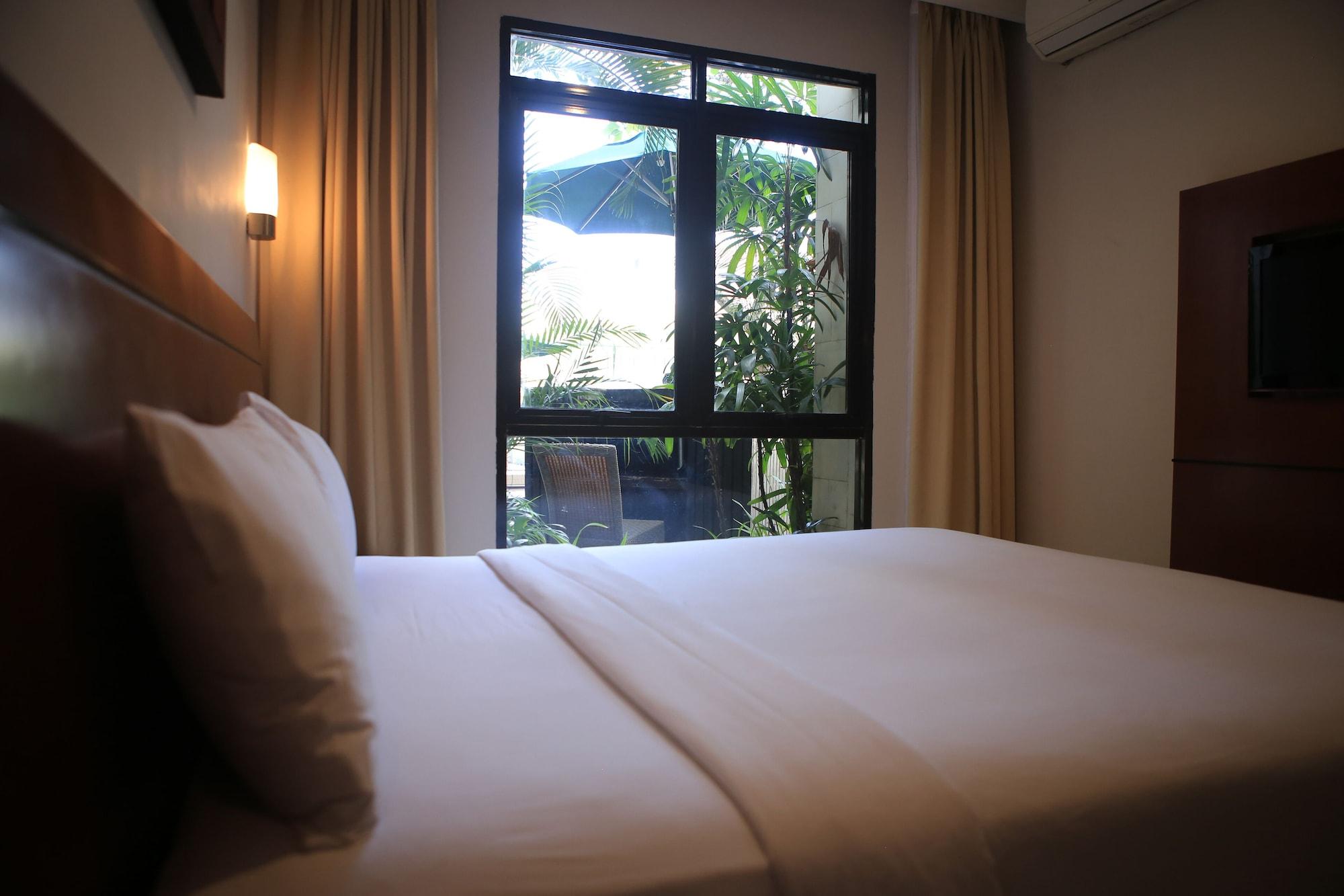 Grand Kuta Hotel&Residence Legian Exterior foto