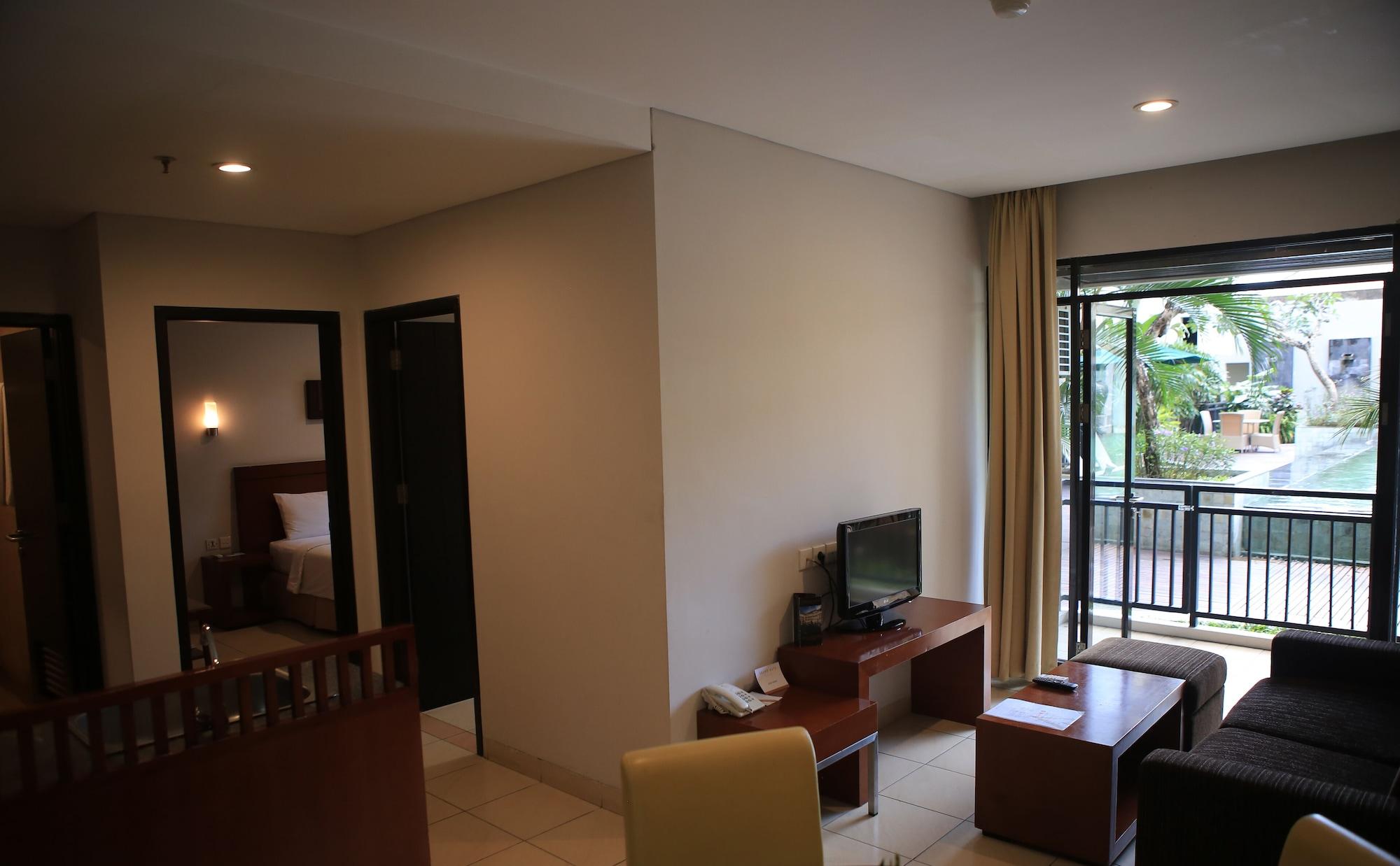 Grand Kuta Hotel&Residence Legian Exterior foto